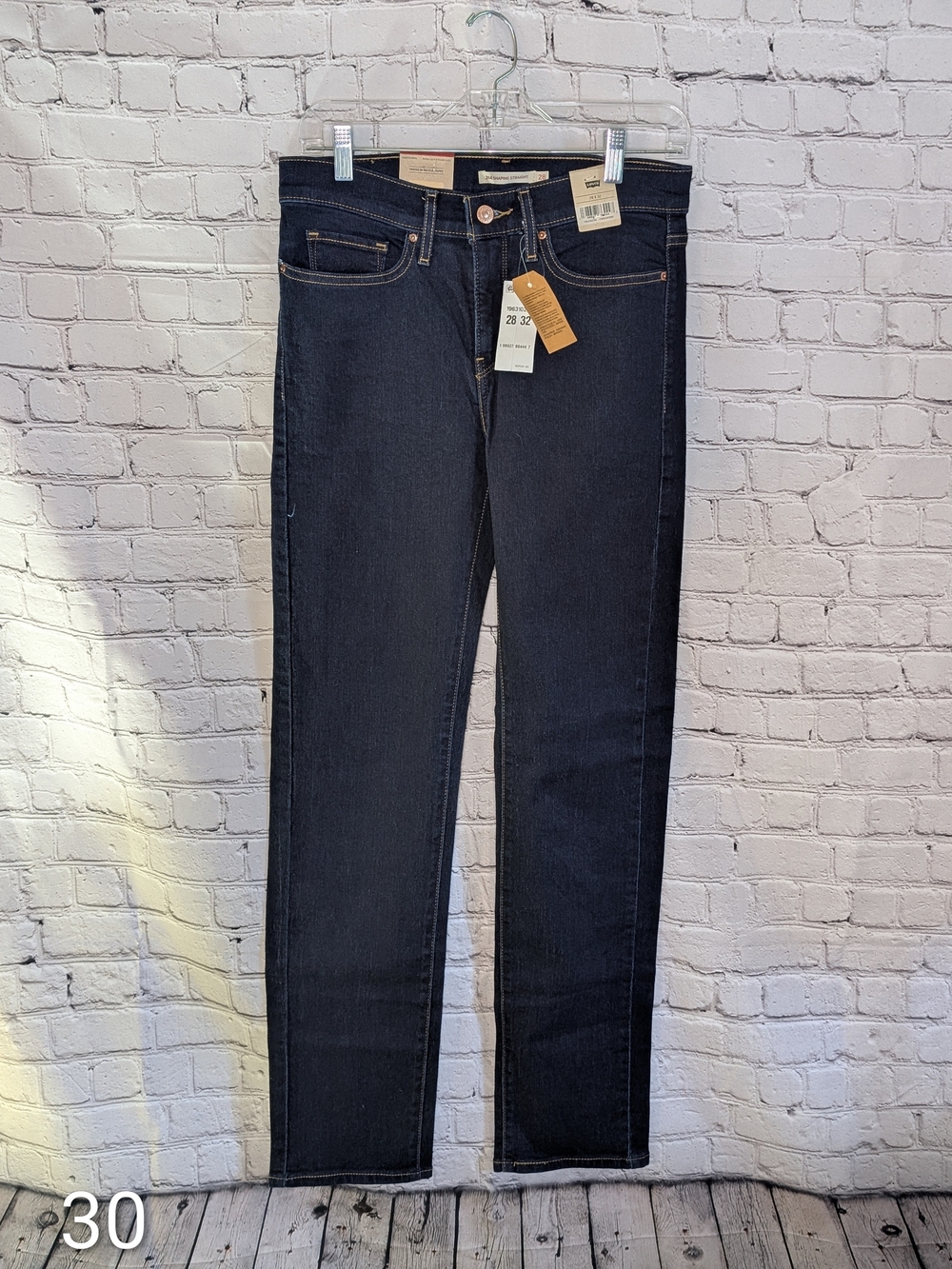 Levis 314 Shaping Straight Dark Wash Jeans Womens 28 x 32 New Size 6 NWT